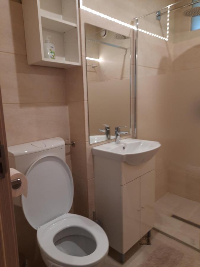 Home Uranus Брашов Екстериор снимка